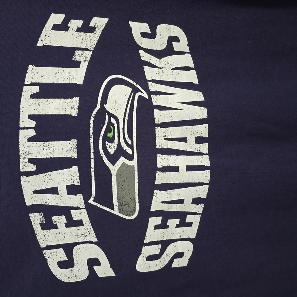 Seattle Seahawks Mens Navy Sweatshirt w/ Team Logo. Large - Picture 3 of 7